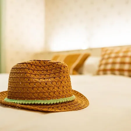 Gezellige Romantische Kamer In Hartje Miss Marlyn Bed & Breakfast